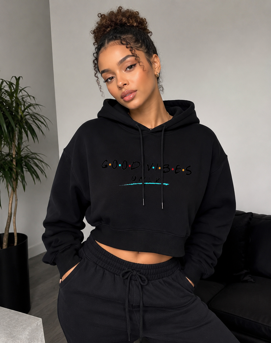 Woman’s ‘Good Vibes Only‘ hoodie