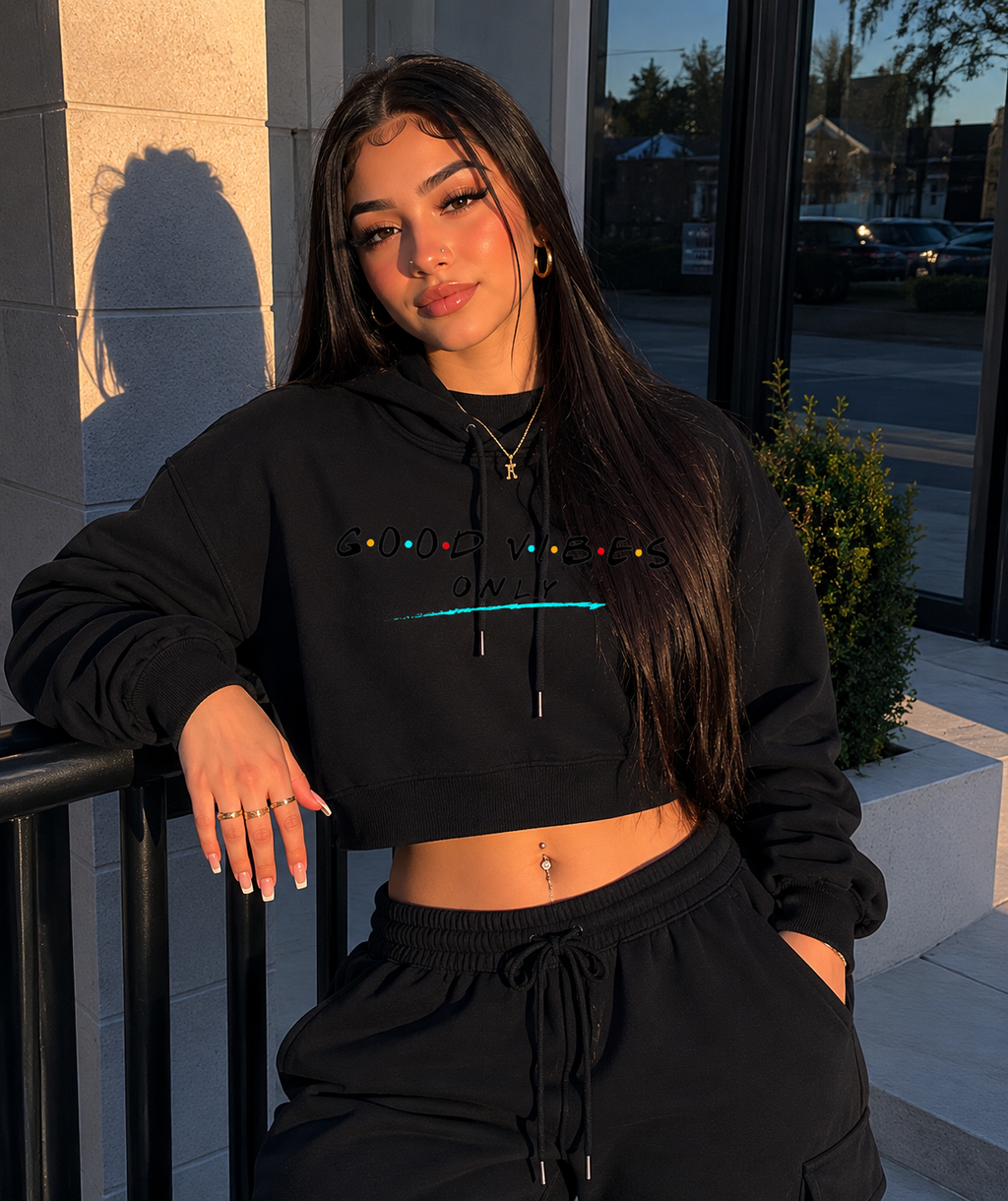Woman’s ‘Good Vibes Only‘ hoodie